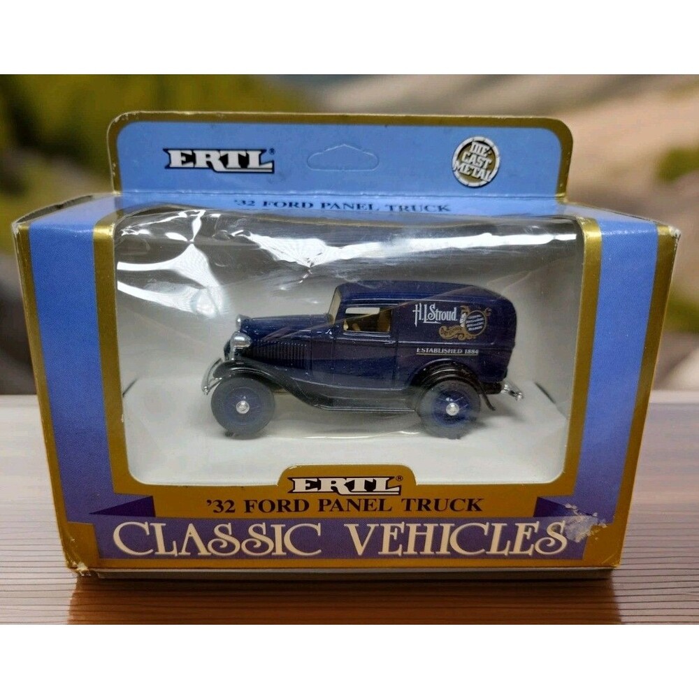 ERTL Classic Vehicles diecast 1932 Ford Panel Truck - HL Stroud- 1988 1:43 2504